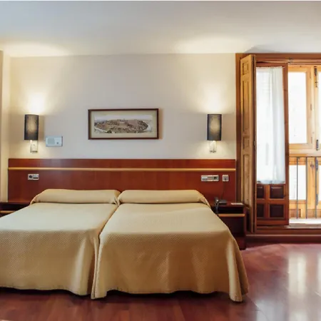 Santa Isabel Szálloda 2*