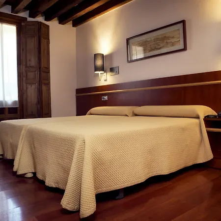 Hotel Santa Isabel