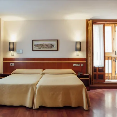 Santa Isabel Hotel 2*