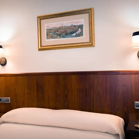 Hotel Santa Isabel 2*