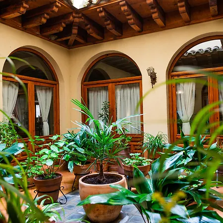 Santa Isabel Hotel