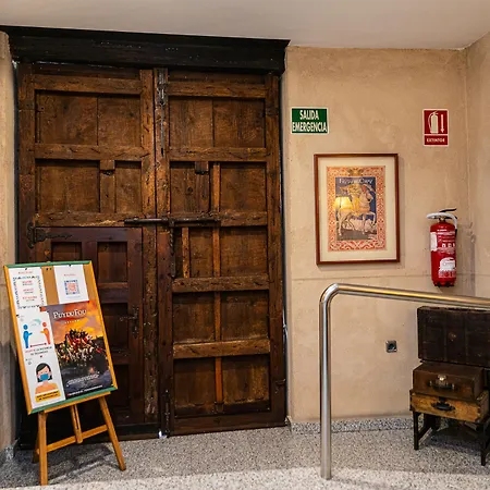 Hotel Santa Isabel 2*