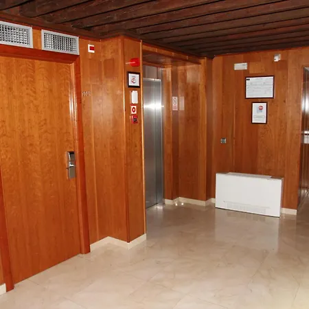 מלון Santa Isabel 2*