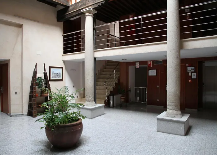 Hotel Santa Isabel 2*