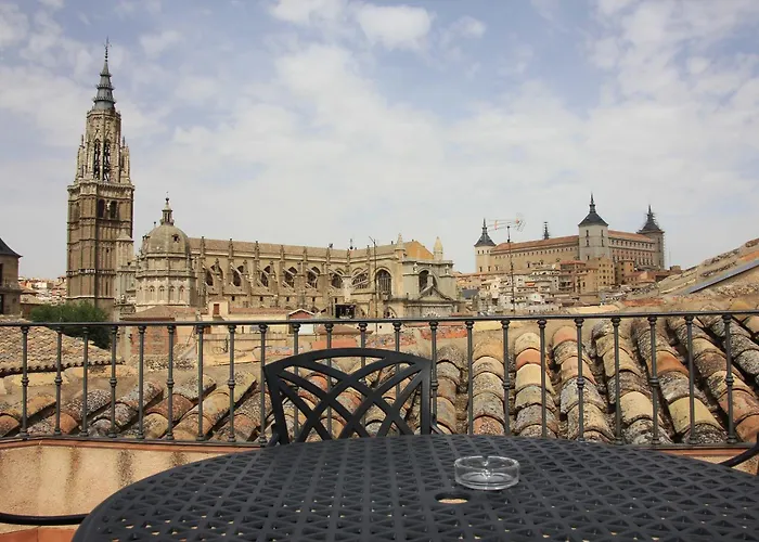 Отель Santa Isabel 2*