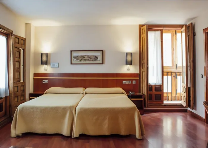 Santa Isabel Отель 2*