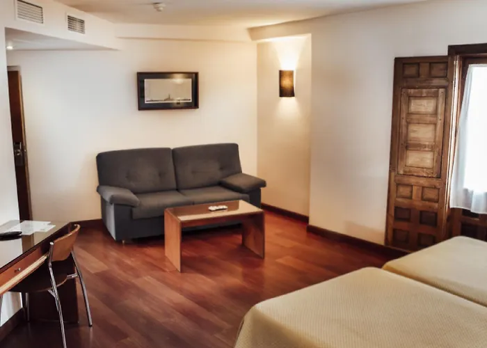 Hotel Santa Isabel 2*